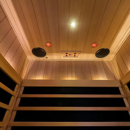 Апартаменты 104 *